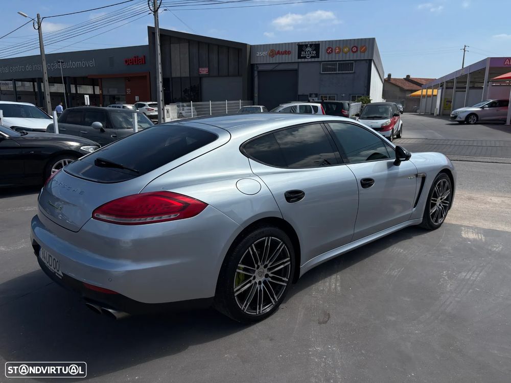 Porsche Panamera S Hybrid - 4