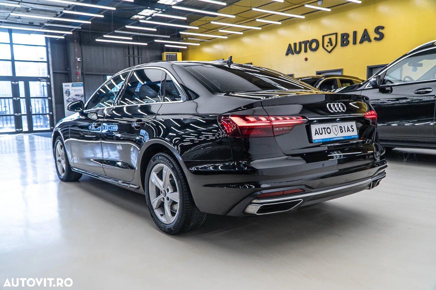 Audi A4 35 TFSI S tronic MHEV Advanced - 5