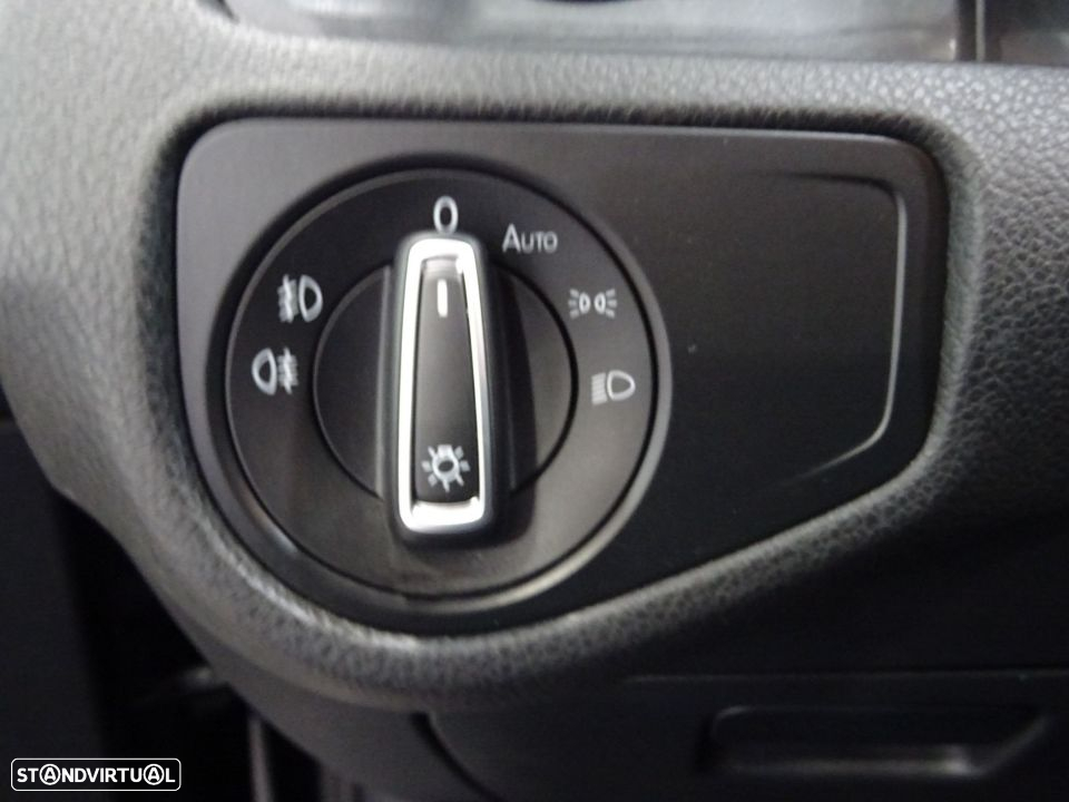 VW Golf Variant 1.6 TDI Confortline - 20