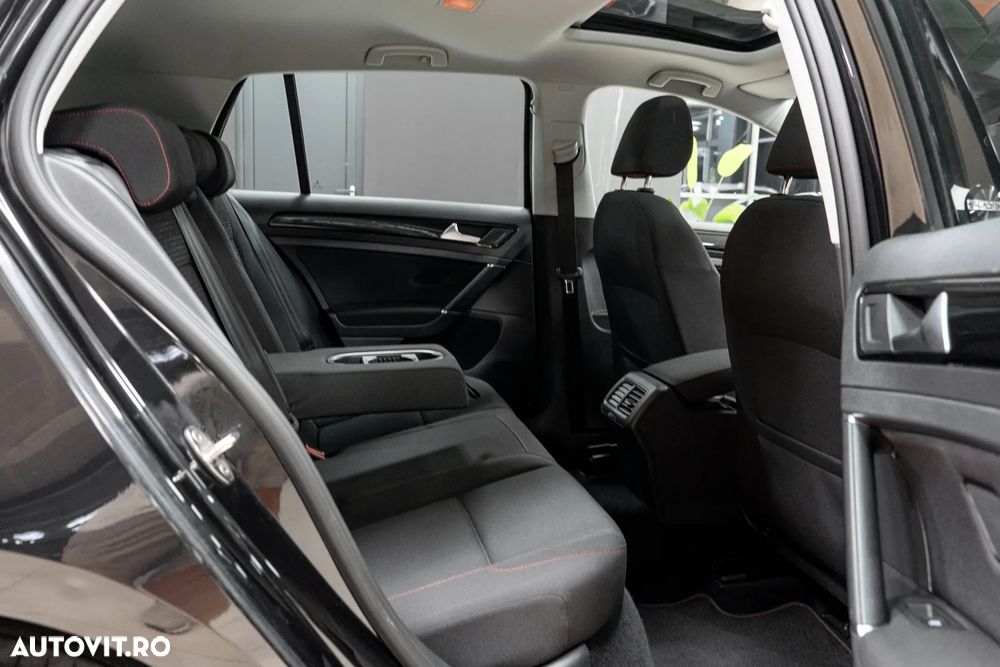 Volkswagen Golf 1.5 TSI ACT DSG Sound - 26