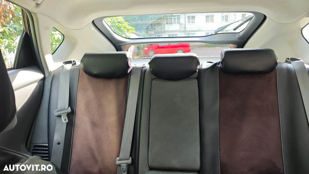 Toyota Prius - 14