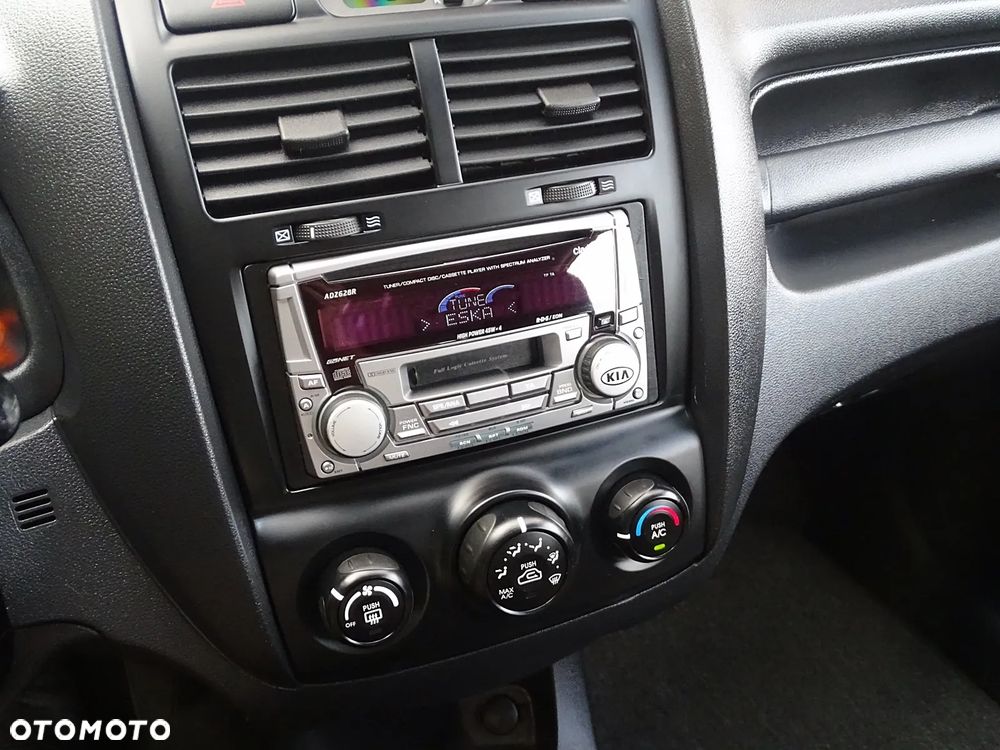 Kia Sportage 2.0 4WD Champ - 29