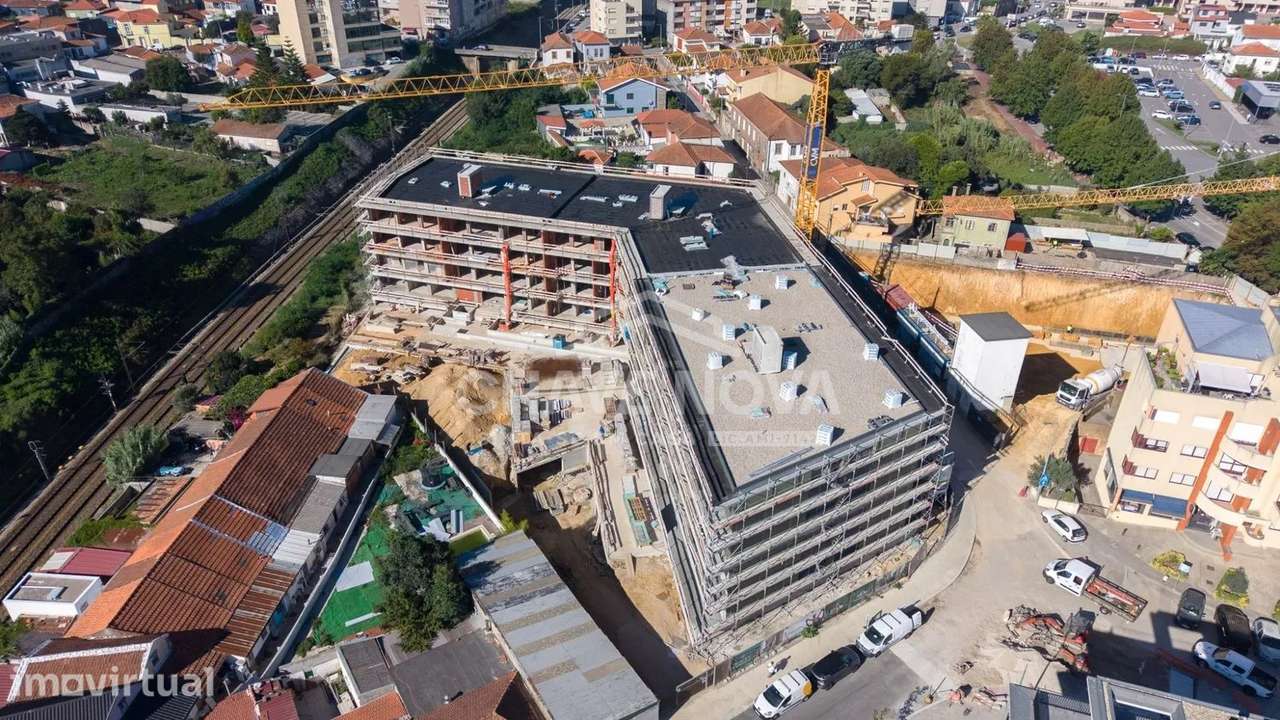 Apartamento T1 Novo c/ Varanda e Garagem - Coimbrões, Gaia - Grande imagem: 2/13