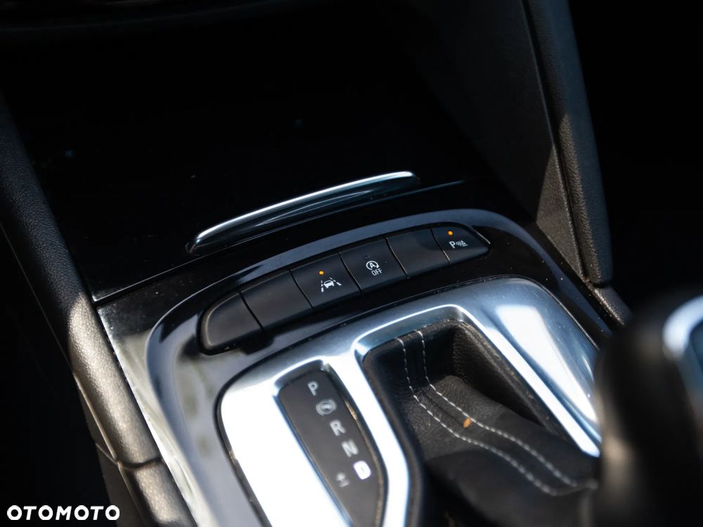 Opel Insignia 2.0 CDTI automatik Business Innovation - 22
