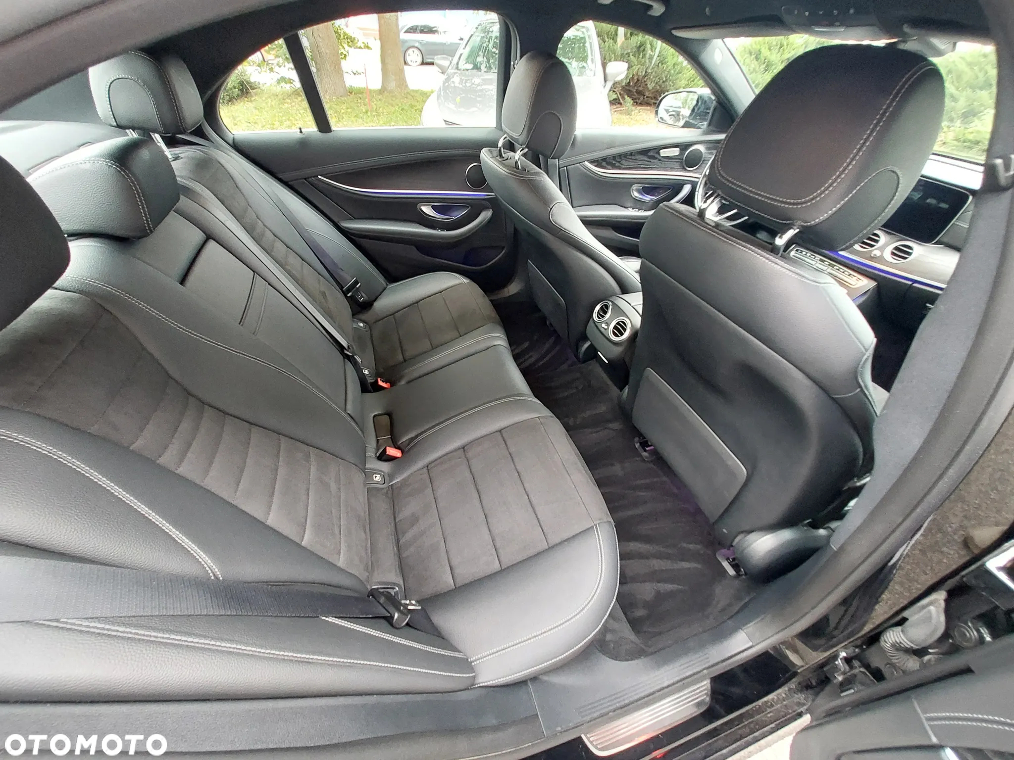 Mercedes-Benz Klasa E - 9