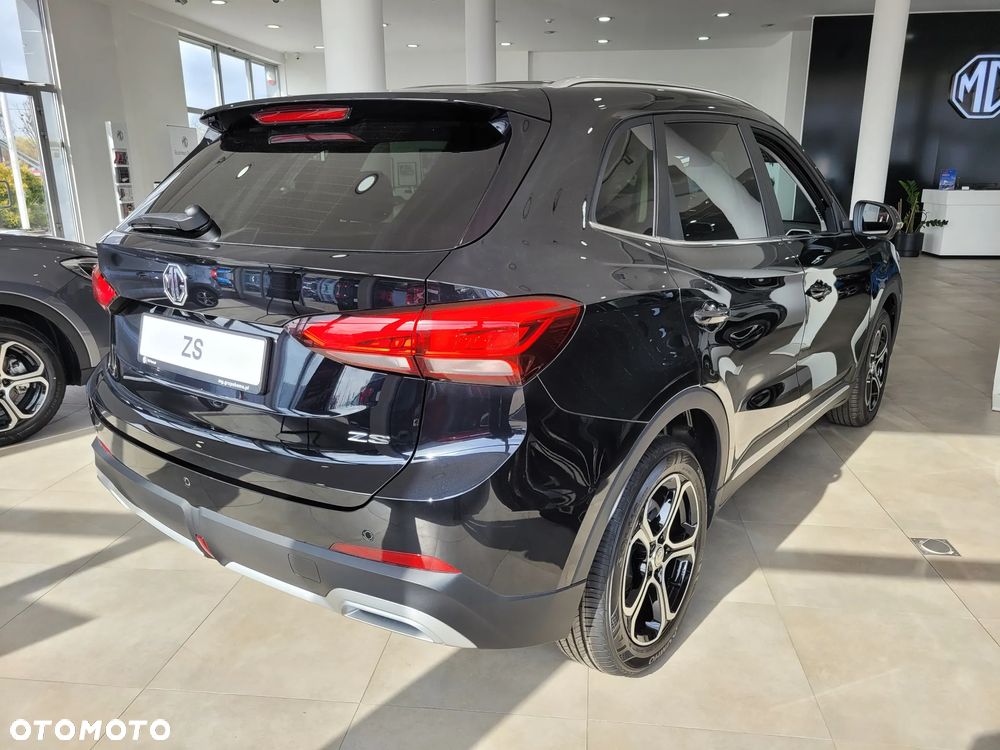 MG ZS - 5