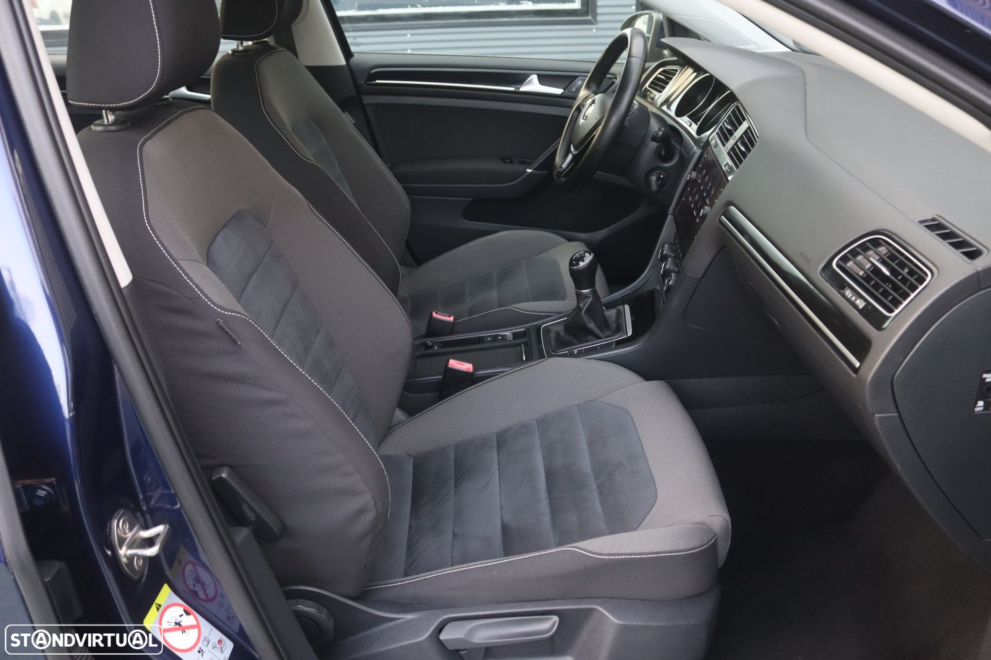 VW Golf 1.6 TDI Highline - 21