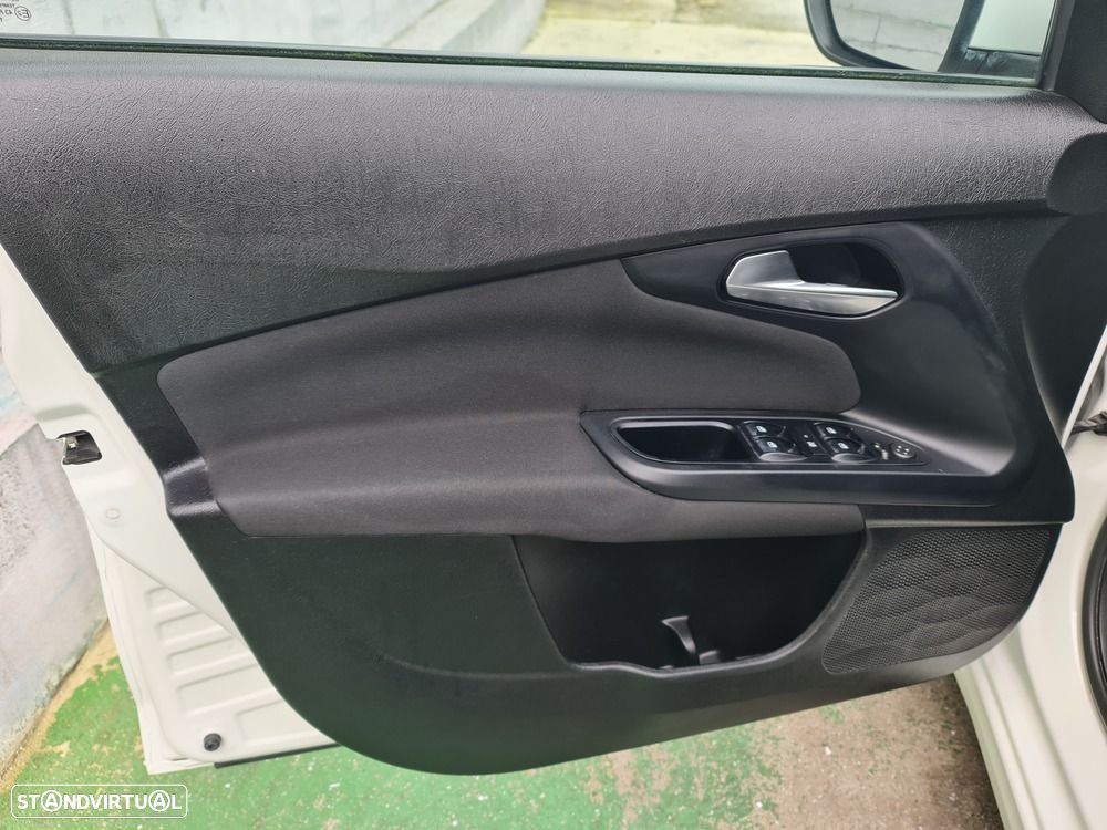 Fiat Tipo Station Wagon 1.6 Multijet City Sport - 11