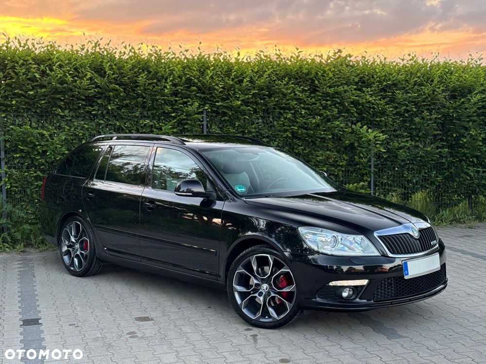Skoda Octavia 2.0 TDI CR DPF DSG RS - 11