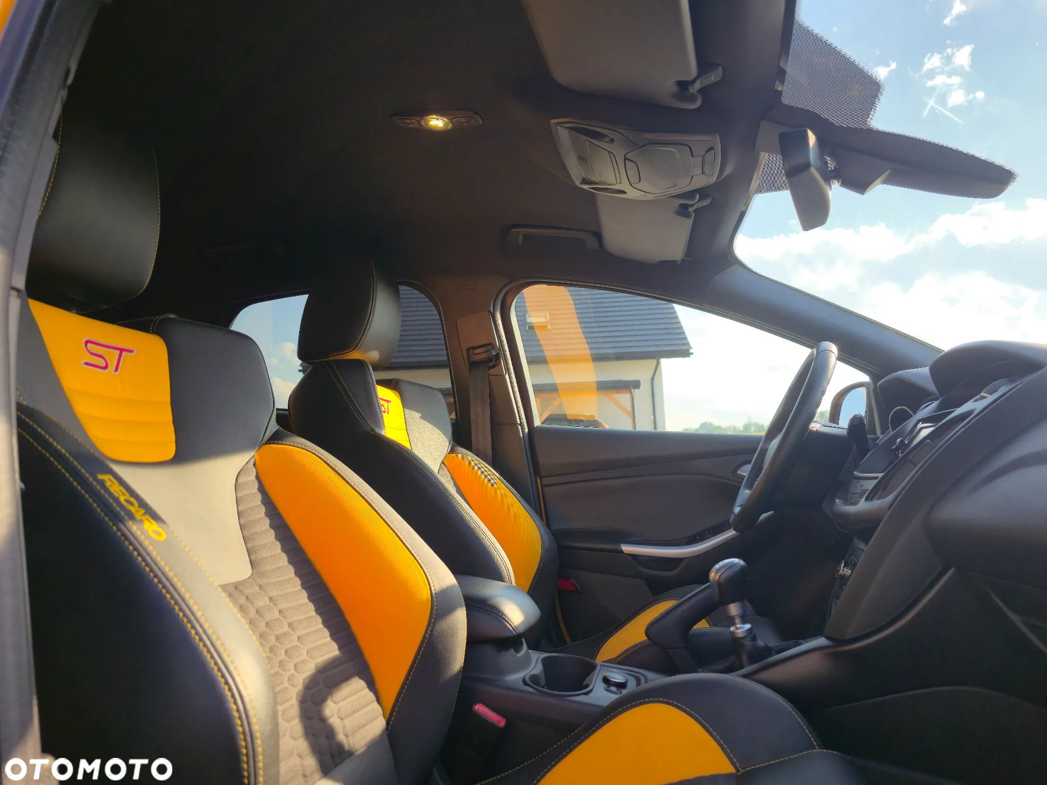 Ford Focus 2.0 EcoBoost ST-2 - 6
