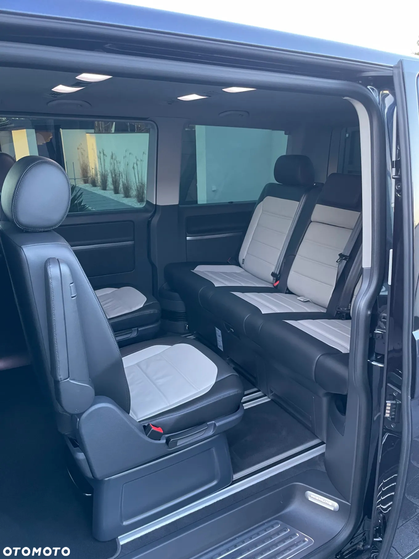 Volkswagen Multivan 2.0 BiTDI L1 Highline DSG - 11