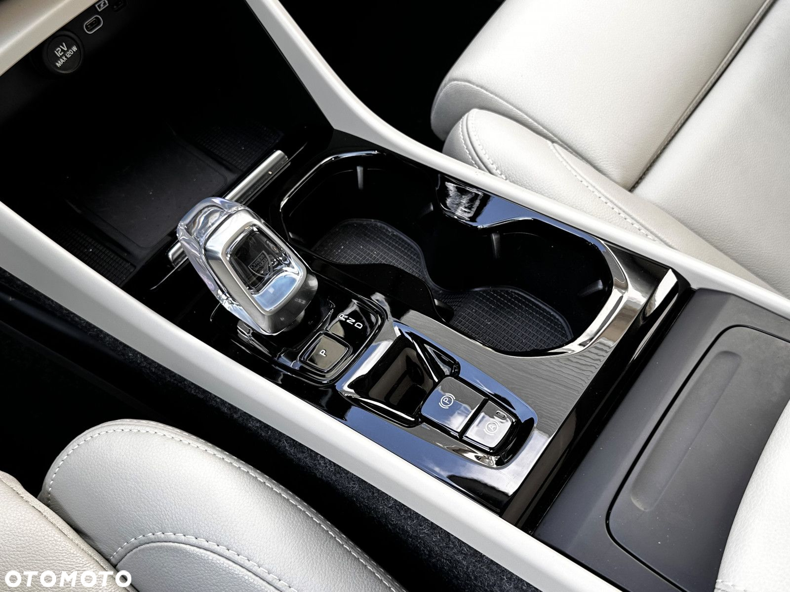 Volvo XC 40 - 23