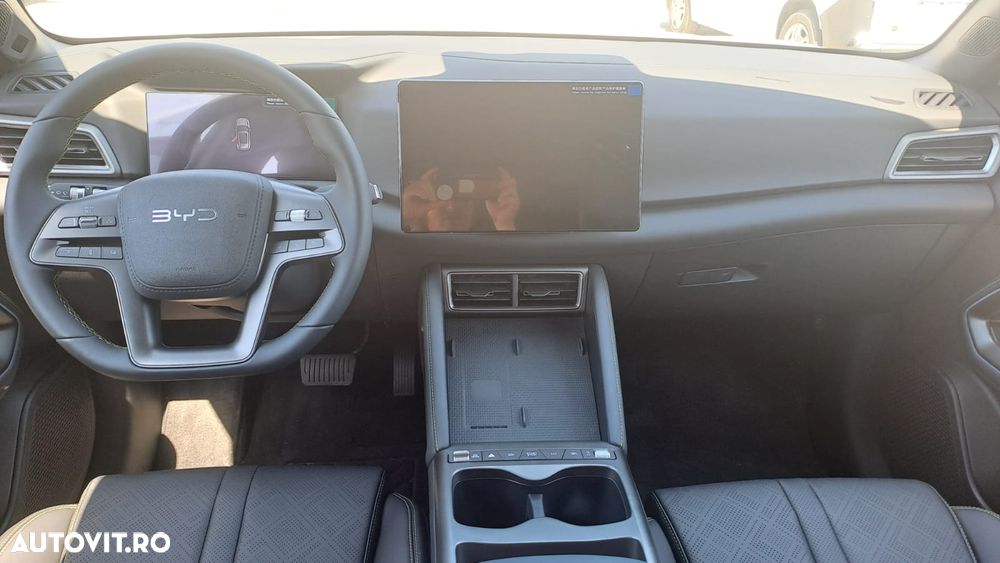 Byd Atto 2 64.8 kWh Comfort - 12