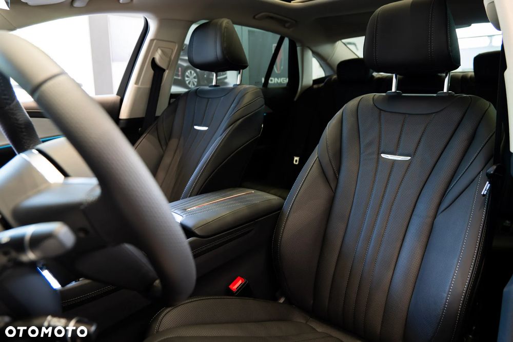 Hongqi H5 2.0T Deluxe - 14