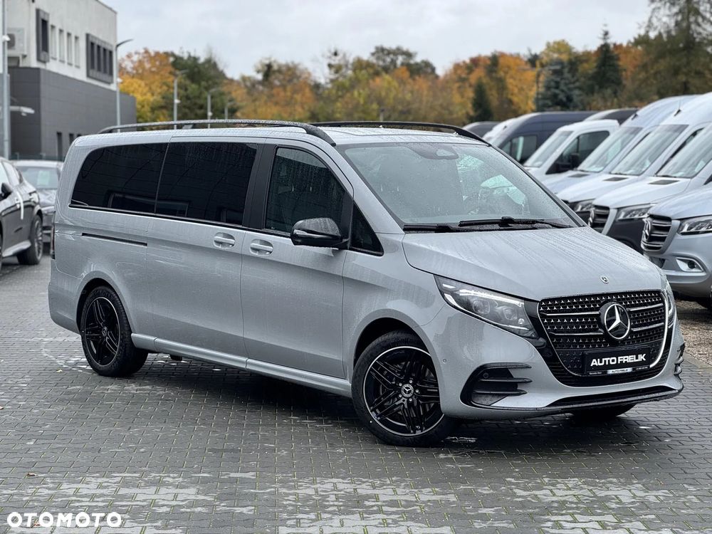 Mercedes-Benz Klasa V - 1