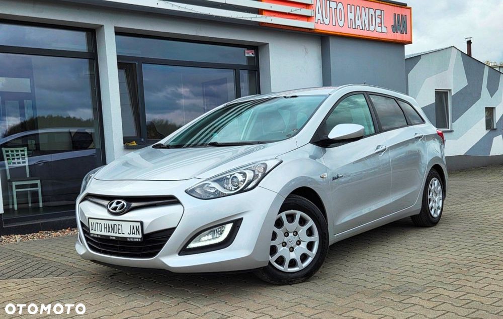 Hyundai i30 - 23