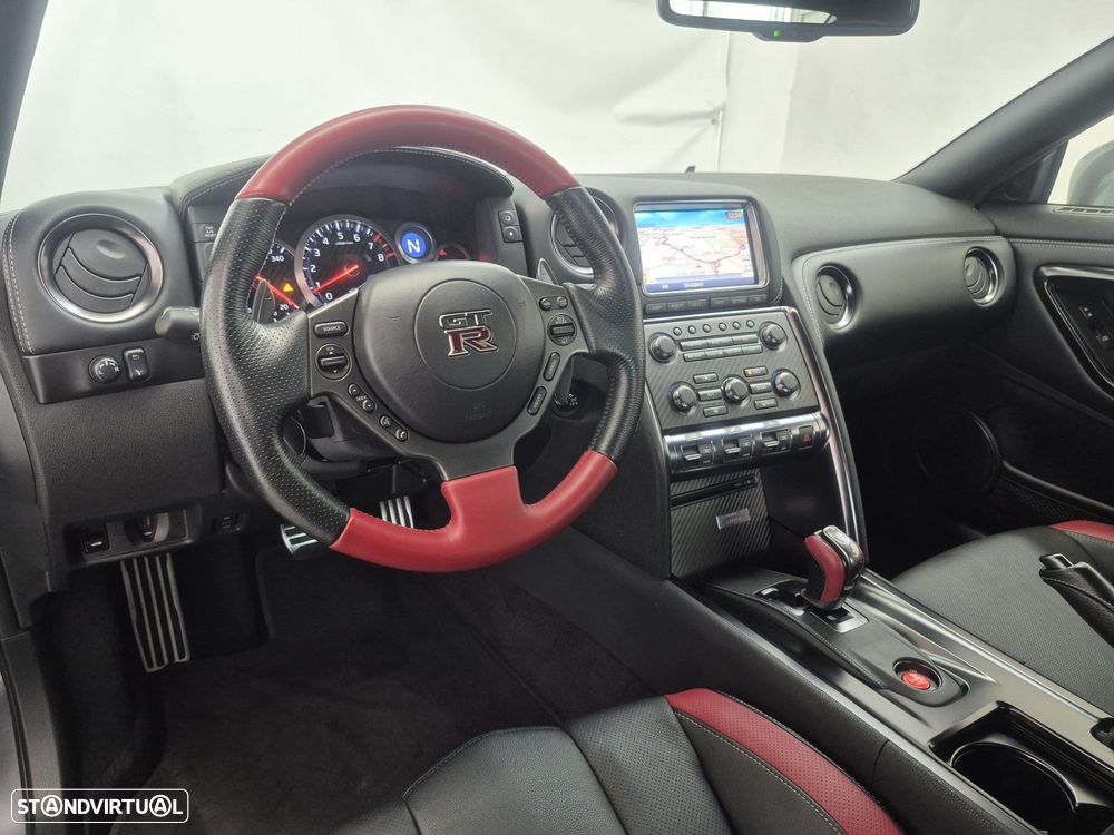 Nissan GT-R 3.8 V6 Black Edition - 23