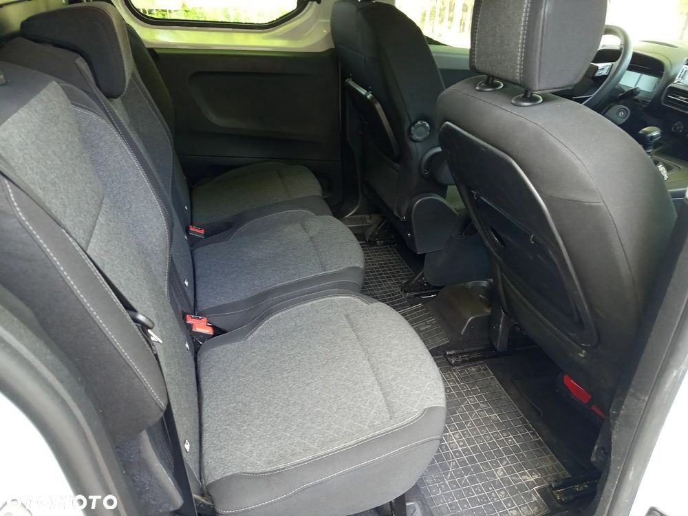 Opel Combo 1.5 CDTI Essentia S&S - 14
