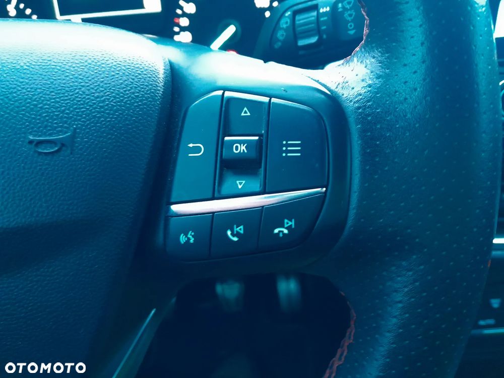 Ford Fiesta 1.0 EcoBoost S&S ST-LINE - 22