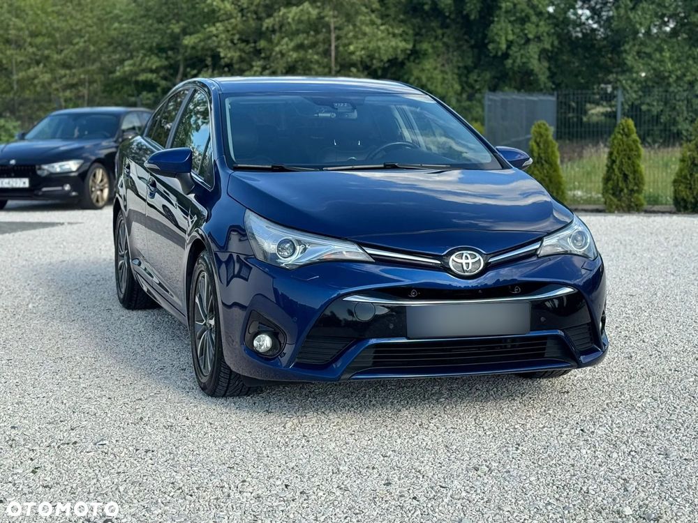 Toyota Avensis 2.0 D-4D Prestige - 22