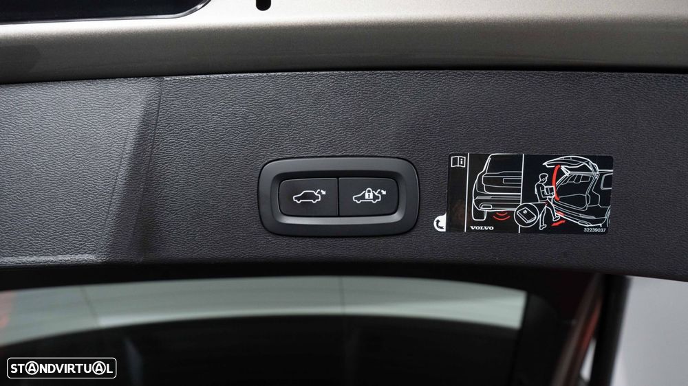 Volvo XC 40 1.5 T4 PHEV Inscription Expression - 25