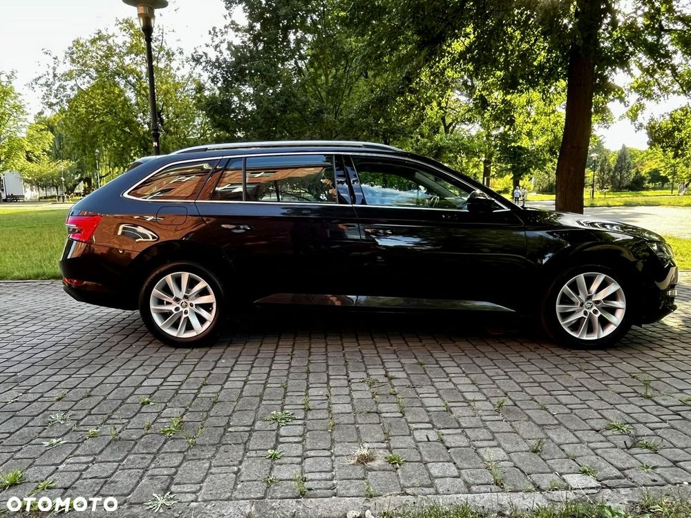 Skoda Superb 2.0 TDI SCR Ambition DSG - 16