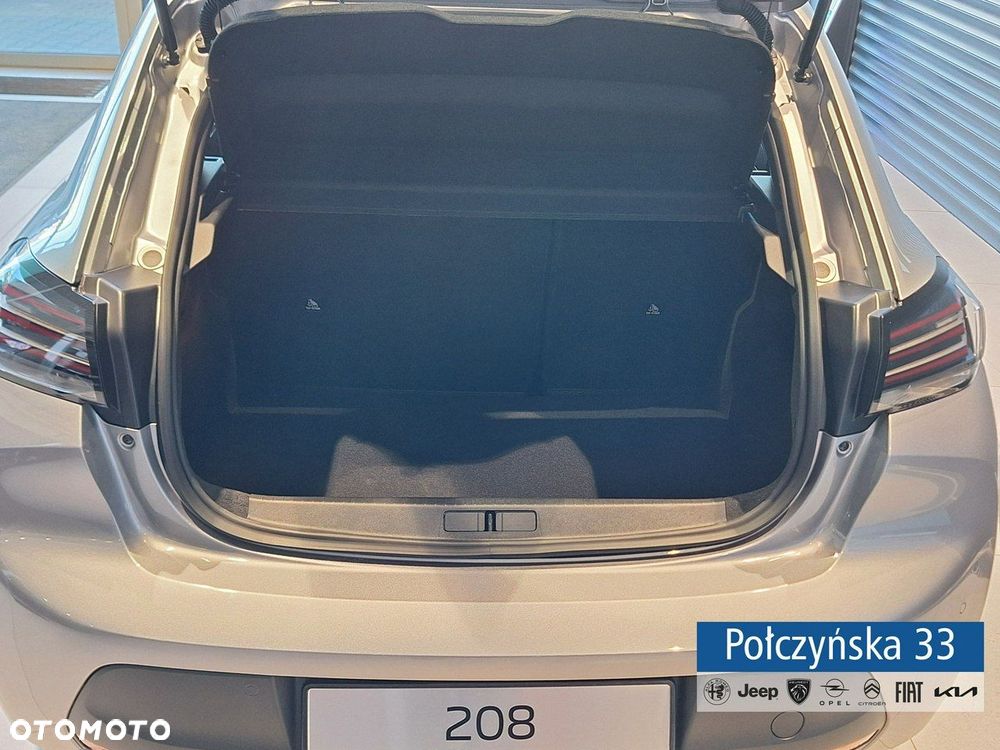 Peugeot 208 - 6