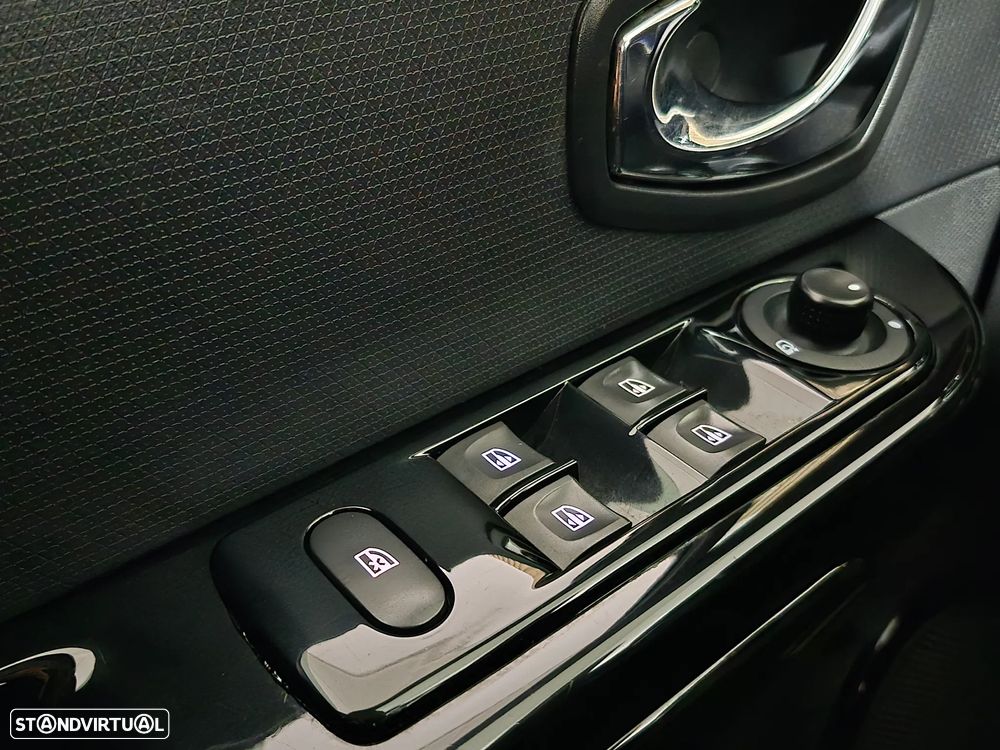 Renault Clio Sport Tourer 1.5 dCi Dynamique S - 17