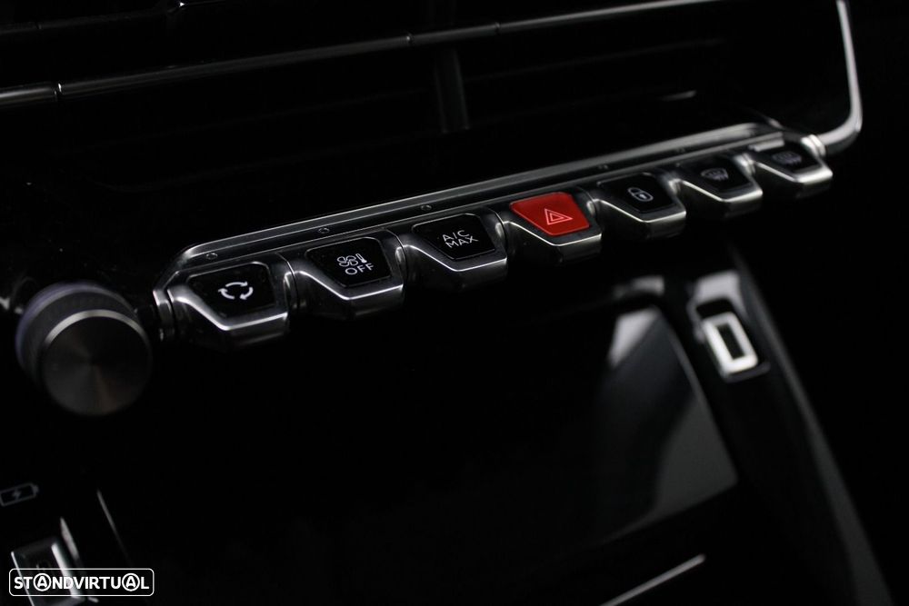 Peugeot e-2008 50 kWh Allure Pack - 23