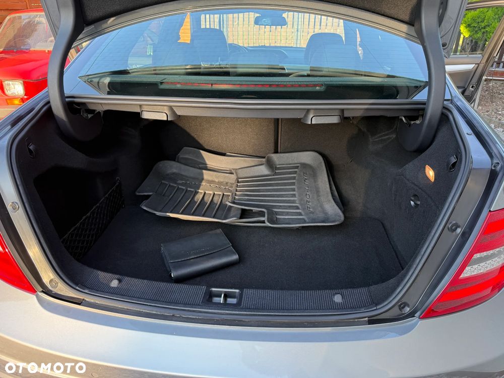Mercedes-Benz Klasa C 200 (BlueEFFICIENCY) 7G-TRONIC Avantgarde - 10