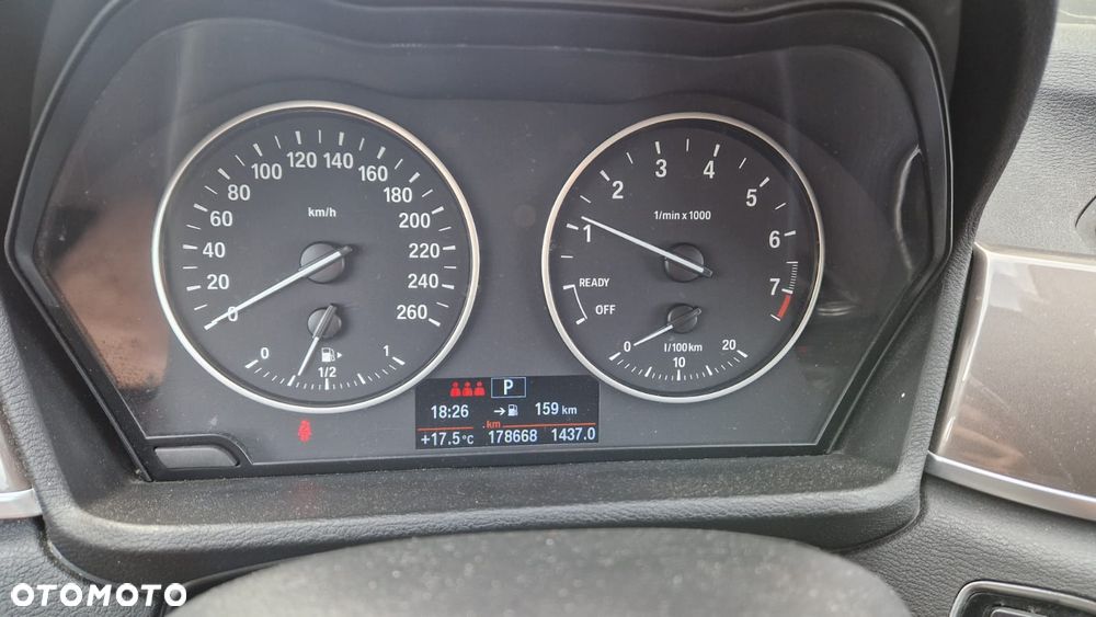 BMW X1 xDrive20i - 6