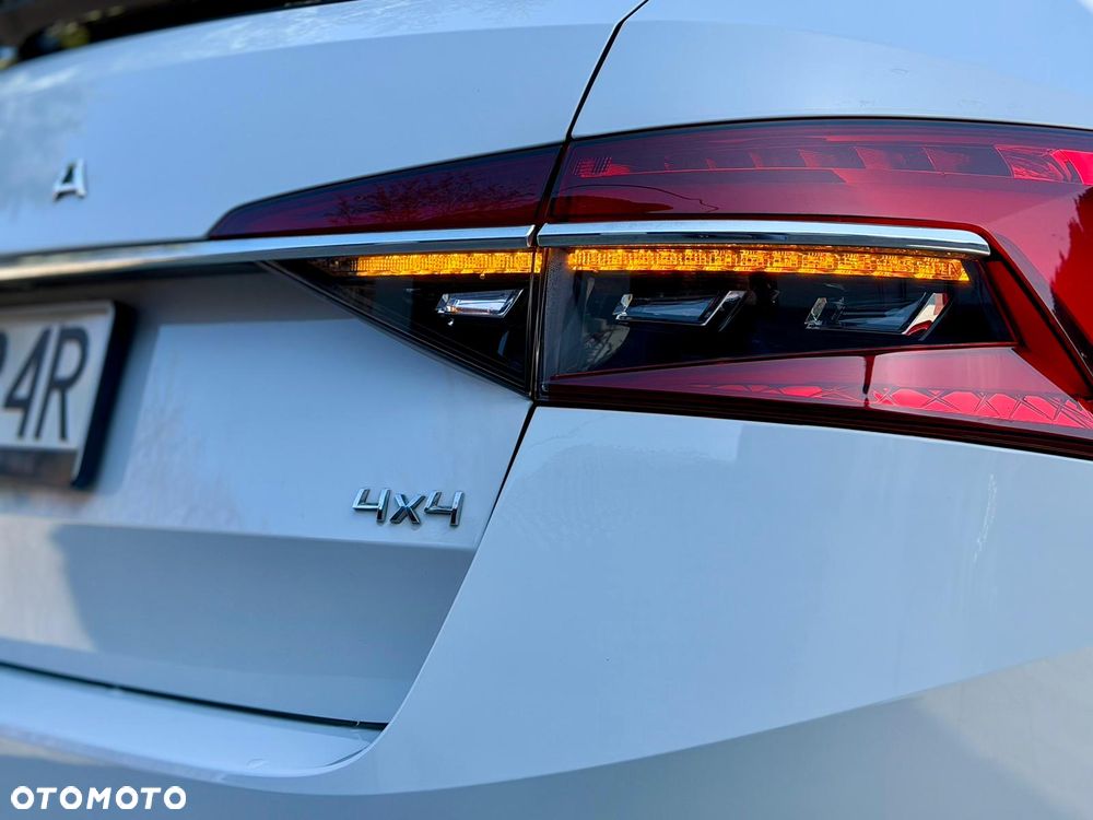 Skoda Superb 2.0 TDI SCR 4x4 Style DSG - 23