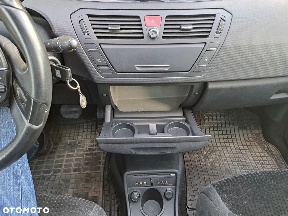Citroën C4 Grand Picasso 2.0 HDi FAP 7-Sitzer ESG6 Exclusive - 24