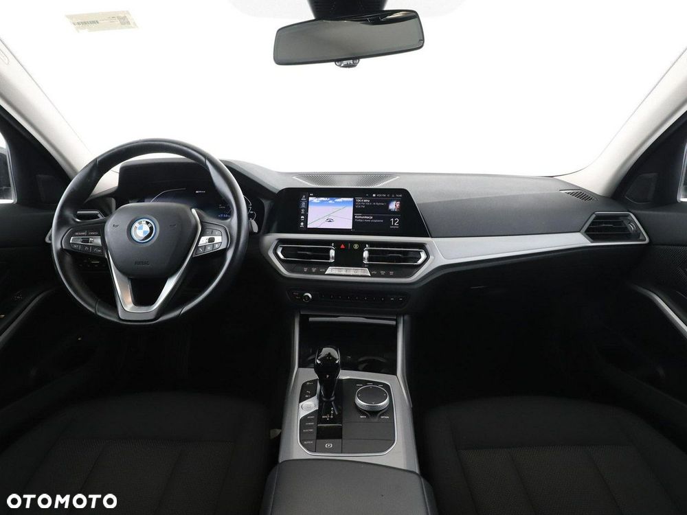 BMW Seria 3 330e Advantage - 15