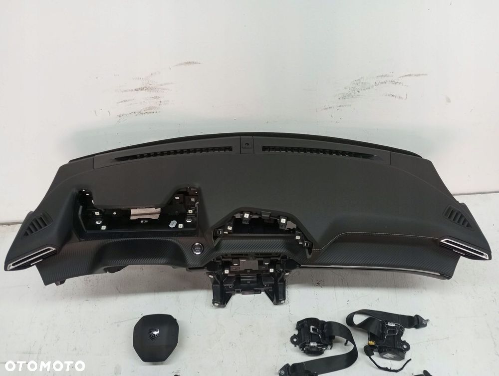 Konsola deska PULPIT PEUGEOT 2008 CARBON 23R ZIELONA NIĆ - 3