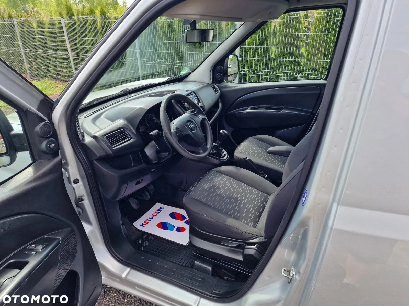 Opel COMBO - 10