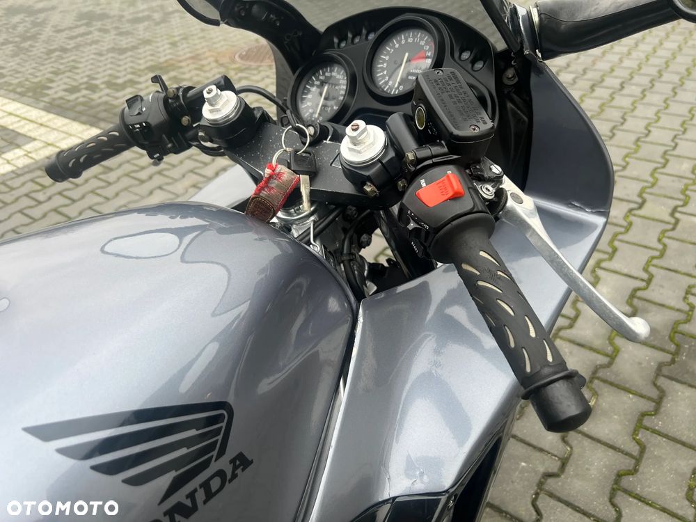 Honda CBR - 15