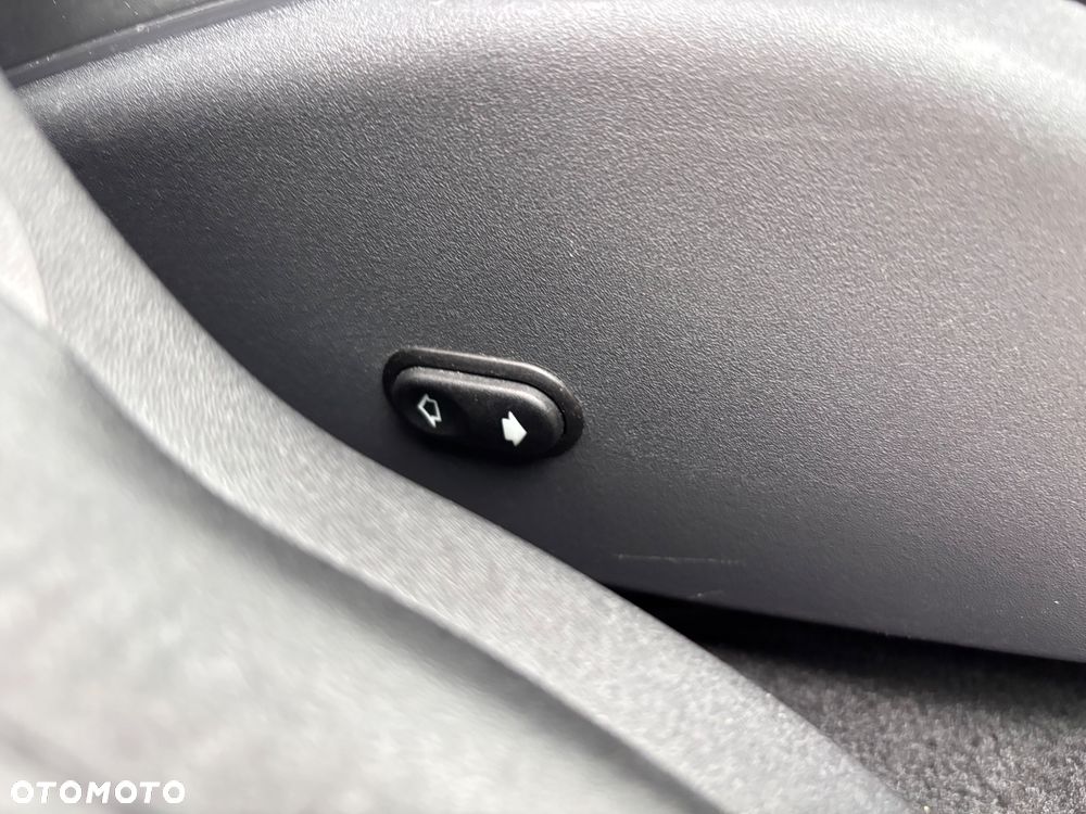 Volvo XC 60 D4 Geartronic Momentum - 27