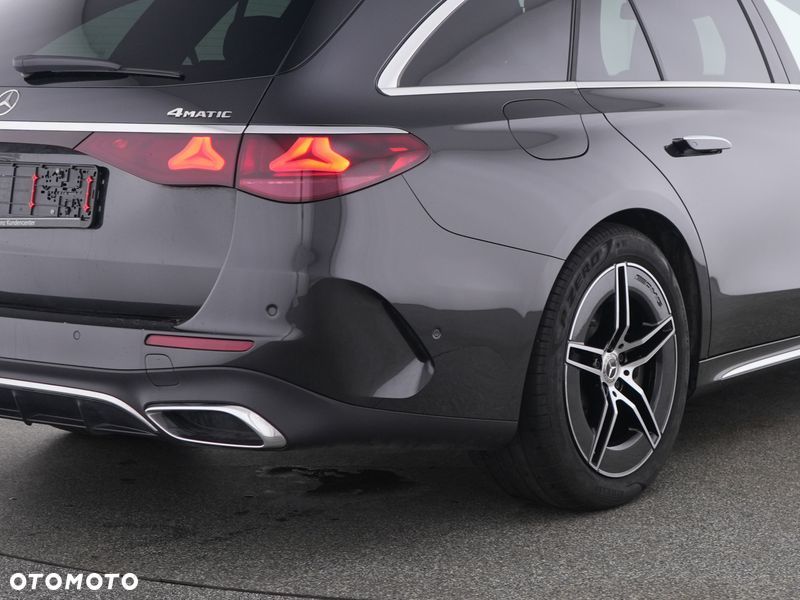 Mercedes-Benz Klasa E 300 de PHEV 4-Matic AMG 9G-Tronic - 4