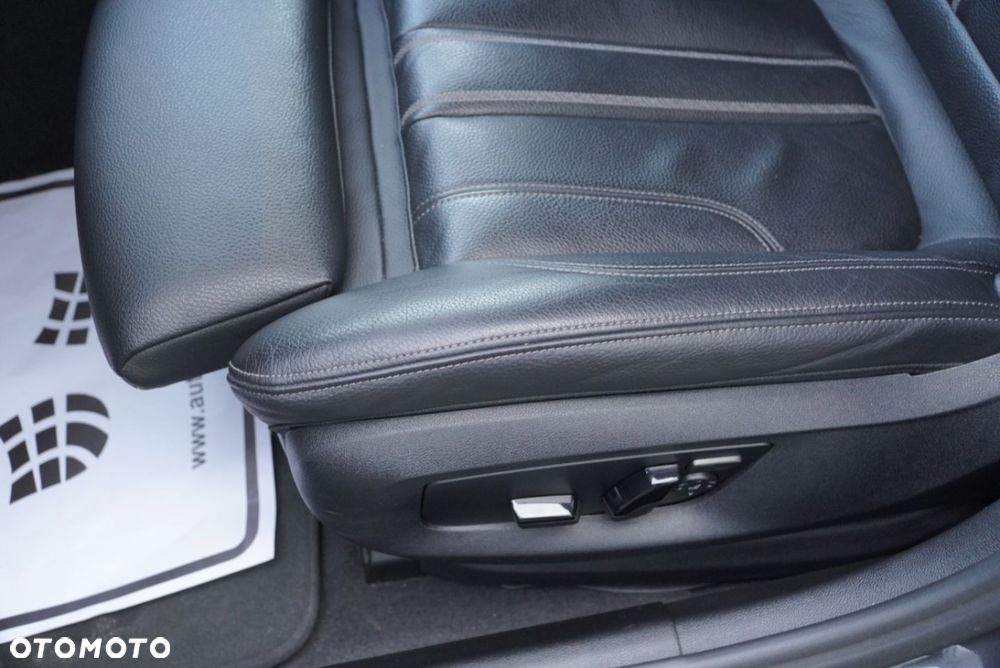 BMW Seria 5 520d Sport Line sport - 22