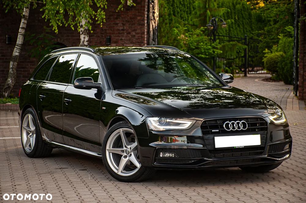 Audi A4 Avant 2.0 TDI DPF quattro S tronic S line Sportpaket - 10