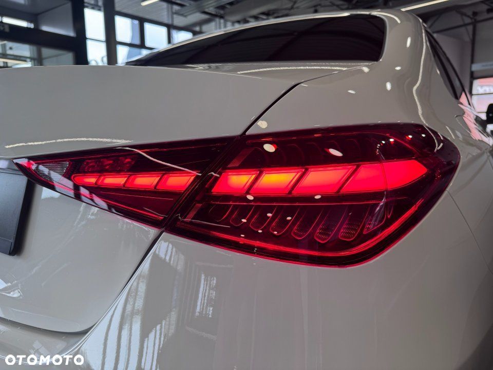 Mercedes-Benz Klasa C - 12