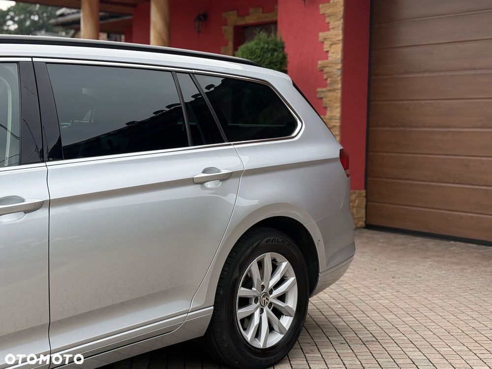 Volkswagen Passat 2.0 TDI SCR Comfortline DSG - 4