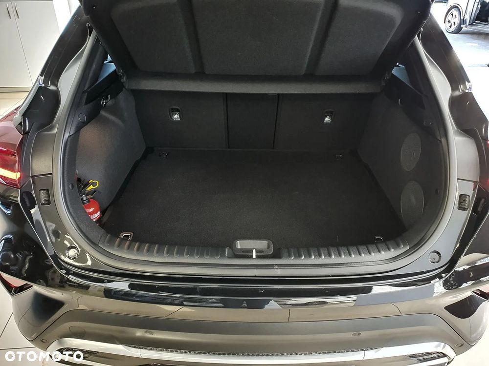 Kia XCeed 1.5 T-GDI Business Line DCT - 11