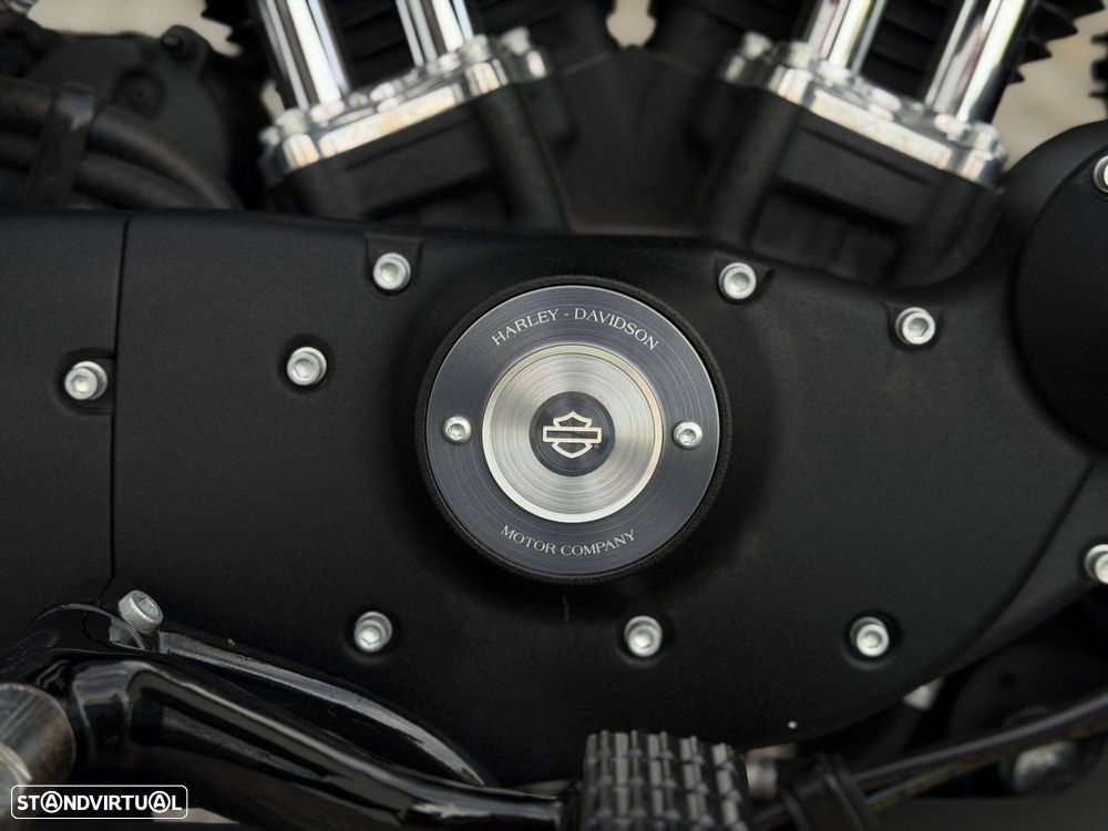 Harley-Davidson 883 Iron - 6