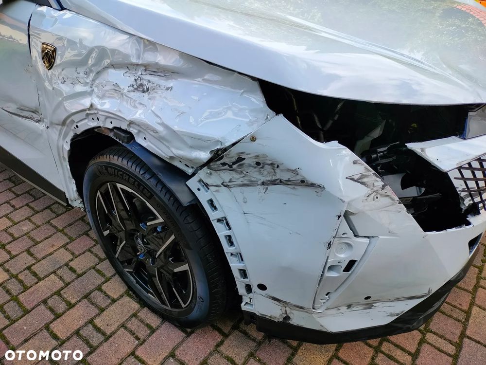 Peugeot 5008 1.2 PureTech mHEV GT S&S e-DCS6 - 27