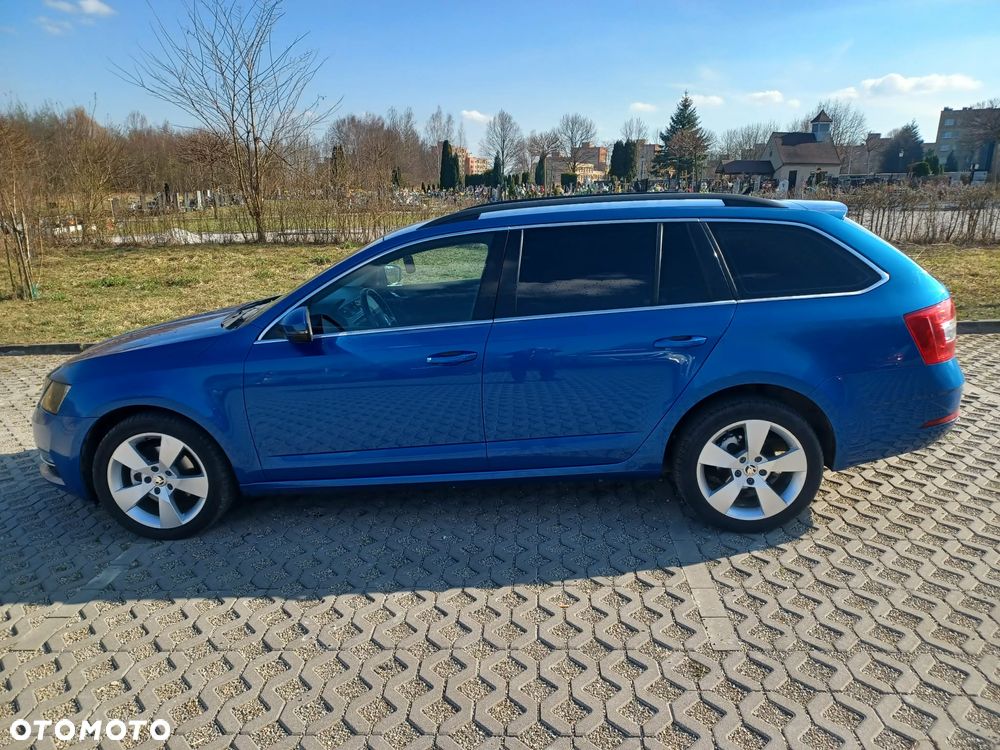Skoda Octavia 2.0 TDI SCR Style DSG - 6