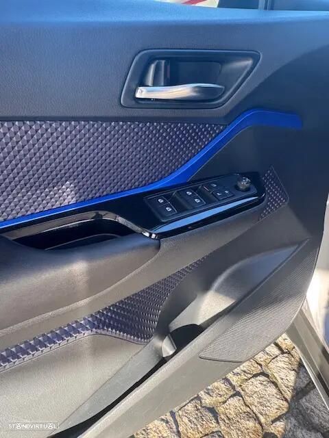 Toyota C-HR - 8