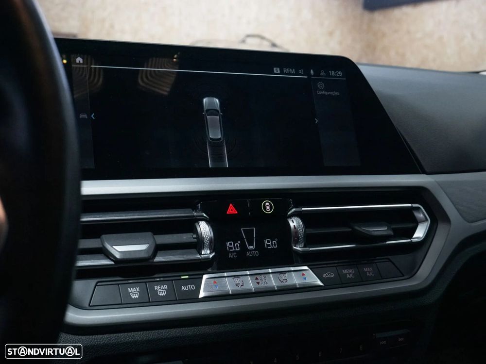 BMW 320 - 24