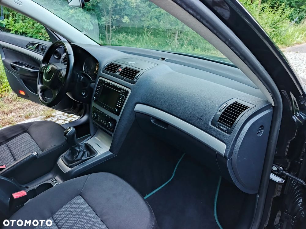 Skoda Octavia 1.6 TDI DPF Ambition - 21